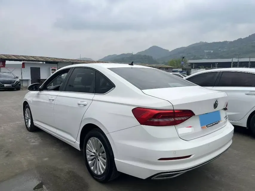2018 Skoda Karoq 1.4T 150HP L4 7DCT,autocango,china used car exporter,china ev exporter,chinese used car exporter,chinese used ev exporter