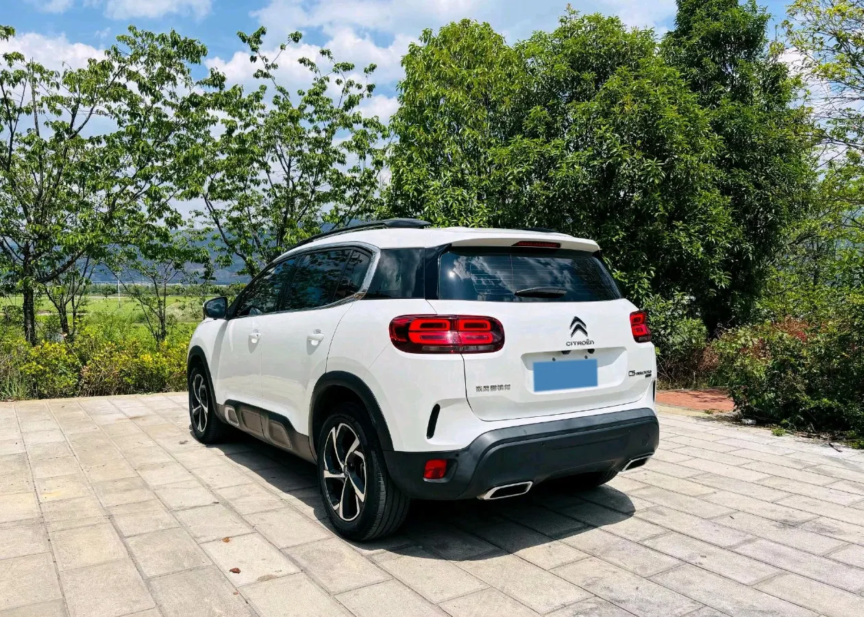 2021 Citroen C5 Aircross 1.8T 211HP L4 8AT,autocango,china used car exporter,china ev exporter,chinese used car exporter,chinese used ev exporter