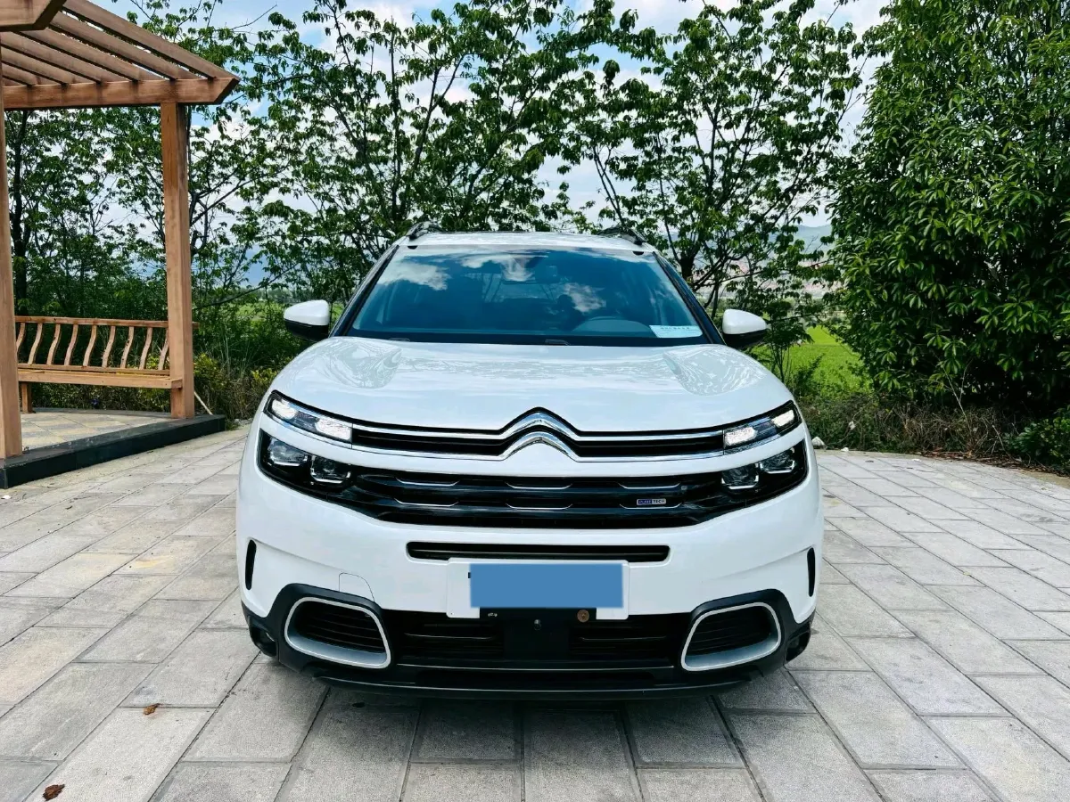 2021 Citroen C5 Aircross 1.8T 211HP L4 8AT,autocango,china used car exporter,china ev exporter,chinese used car exporter,chinese used ev exporter