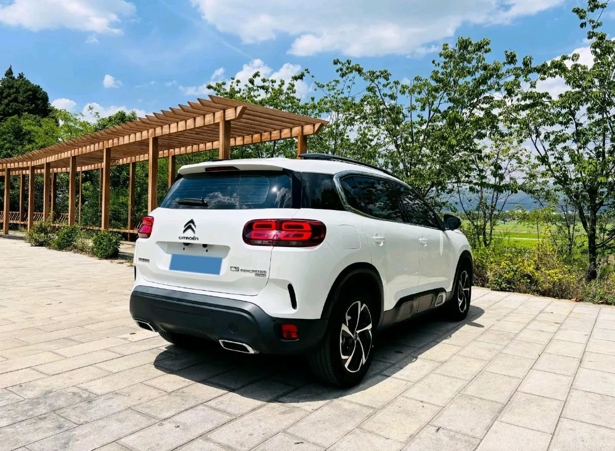 2021 Citroen C5 Aircross 1.8T 211HP L4 8AT,autocango,china used car exporter,china ev exporter,chinese used car exporter,chinese used ev exporter