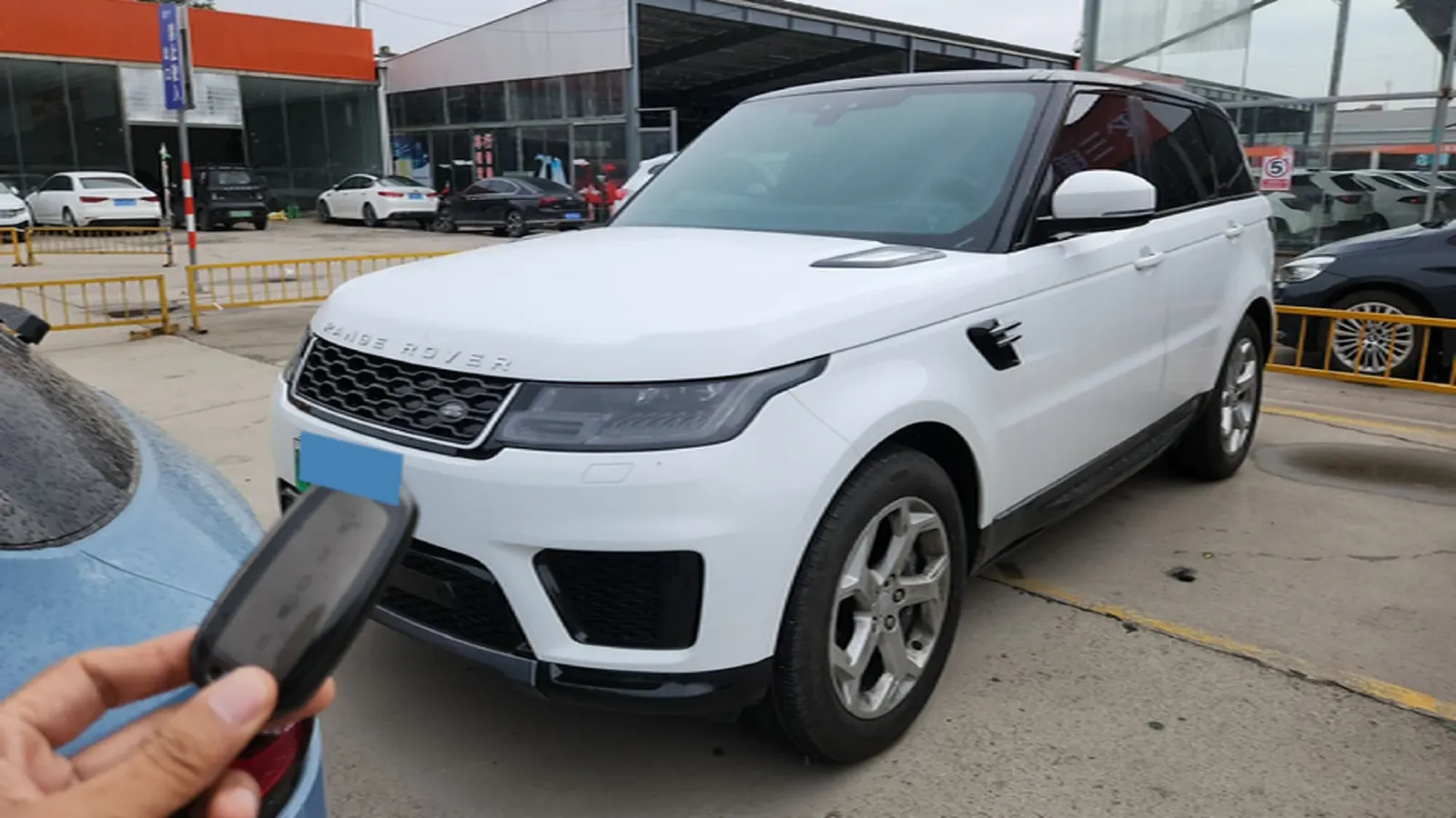 2018 Land Rover Range Rover Sport 2.0T 300HP L4 8AT PHEV 13.1KWH,autocango,china used car exporter,china ev exporter,chinese used car exporter,chinese used ev exporter