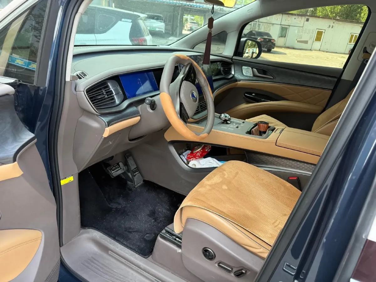 2023 Denza D9 1.5T 139HP L4 E-CVT PHEV 20.39KWH,autocango,china used car exporter,china ev exporter,chinese used car exporter,chinese used ev exporter