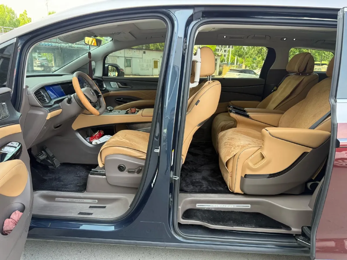 2023 Denza D9 1.5T 139HP L4 E-CVT PHEV 20.39KWH,autocango,china used car exporter,china ev exporter,chinese used car exporter,chinese used ev exporter