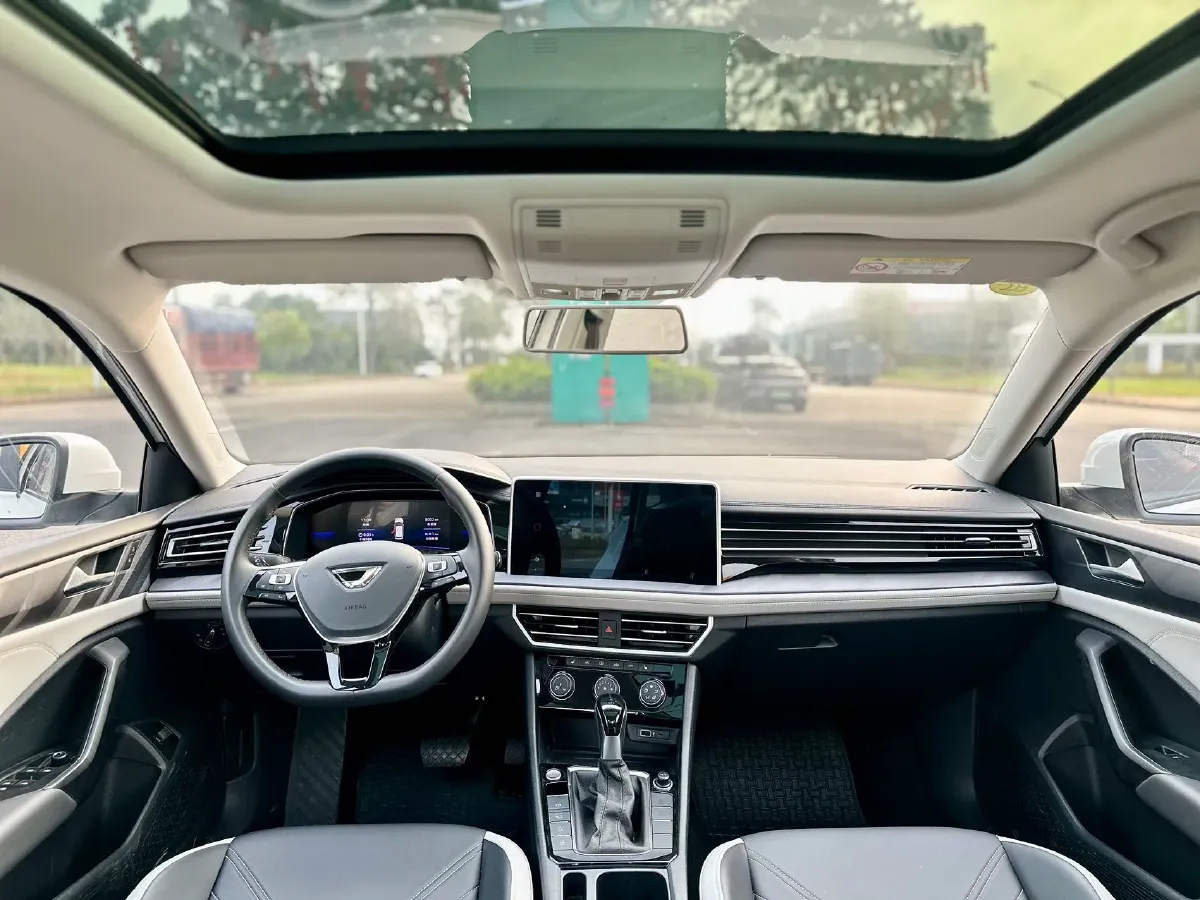 2025 Jetta JettaVA7 1.4T 150HP L4 7DCT,autocango,china used car exporter,china ev exporter,chinese used car exporter,chinese used ev exporter