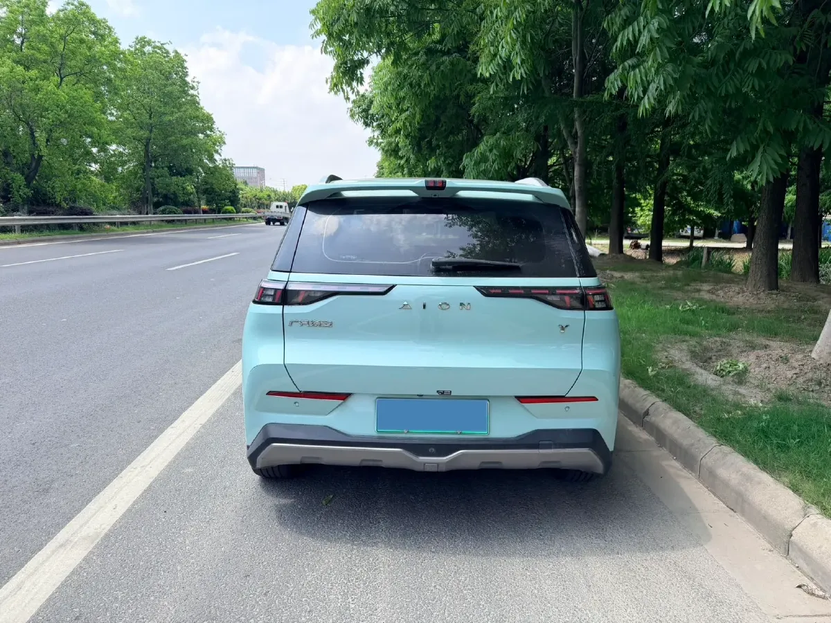 2022 Geely Okavango 1.8T 184HP L4 7DCT,autocango,china used car exporter,china ev exporter,chinese used car exporter,chinese used ev exporter
