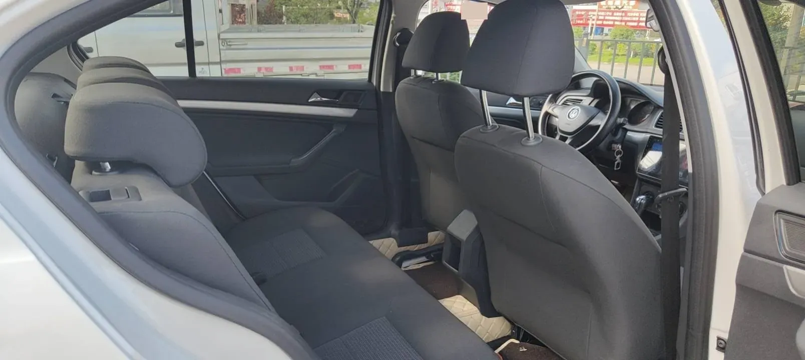 2017 Volkswagen Lavida 1.6L 110HP L4 6AT,autocango,china used car exporter,china ev exporter,chinese used car exporter,chinese used ev exporter