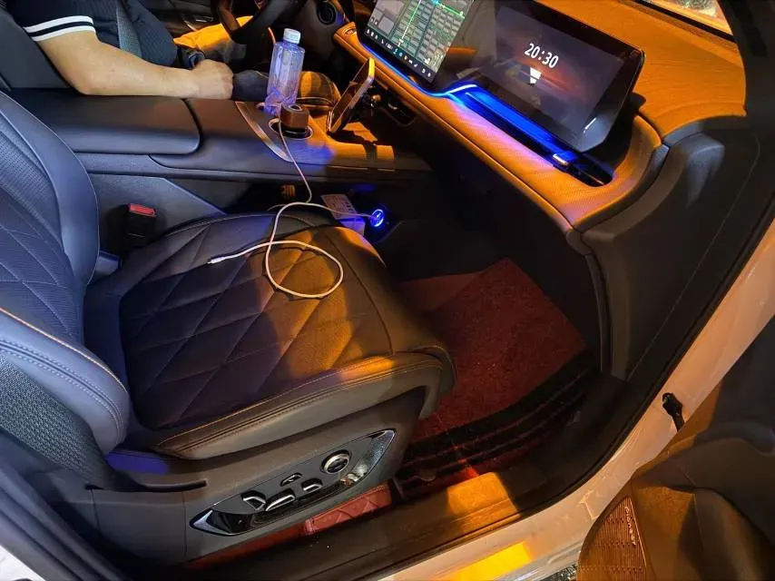 2025 ChangAn CS75 Plus 2.0T 233HP L4 8AT,autocango,china used car exporter,china ev exporter,chinese used car exporter,chinese used ev exporter
