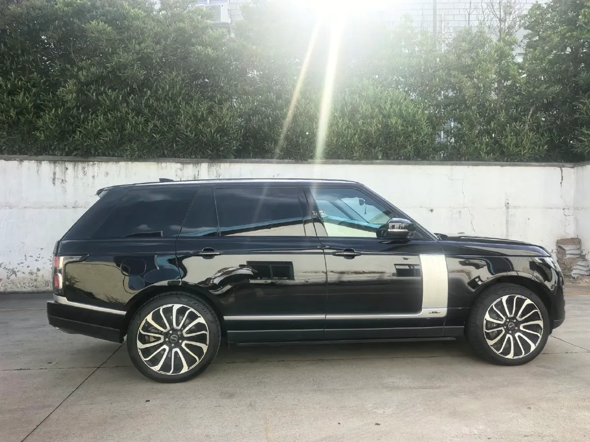2020 Land Rover Range Rover 3.0T 400HP L6 8AT,autocango,china used car exporter,china ev exporter,chinese used car exporter,chinese used ev exporter