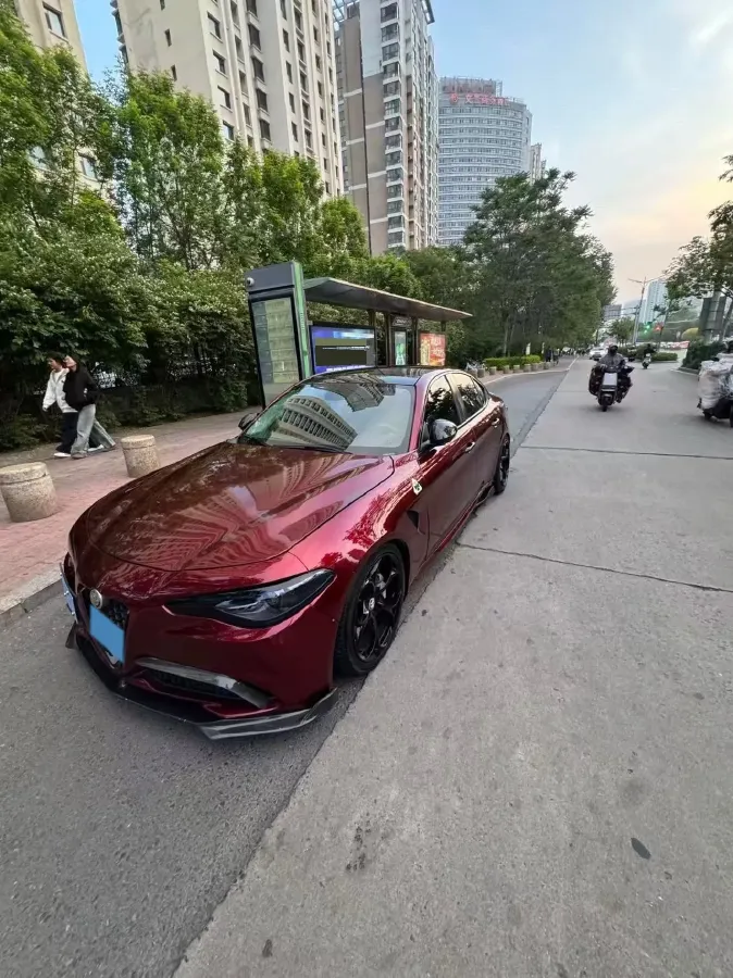 2017 Ford Mustang 2.3T 314HP L4 6AT,autocango,china used car exporter,china ev exporter,chinese used car exporter,chinese used ev exporter