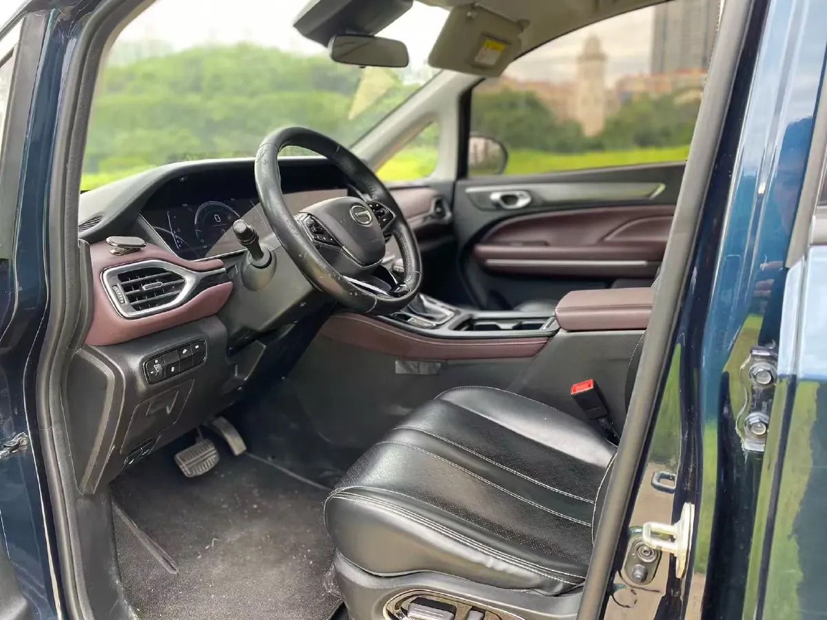 2021 GAC Trumpchi M6 1.5T 169HP L4 7DCT,autocango,china used car exporter,china ev exporter,chinese used car exporter,chinese used ev exporter