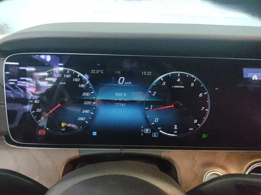 2022 Mercedes-Benz GLC Class 2.0T 258HP L4 9AT,autocango,china used car exporter,china ev exporter,chinese used car exporter,chinese used ev exporter