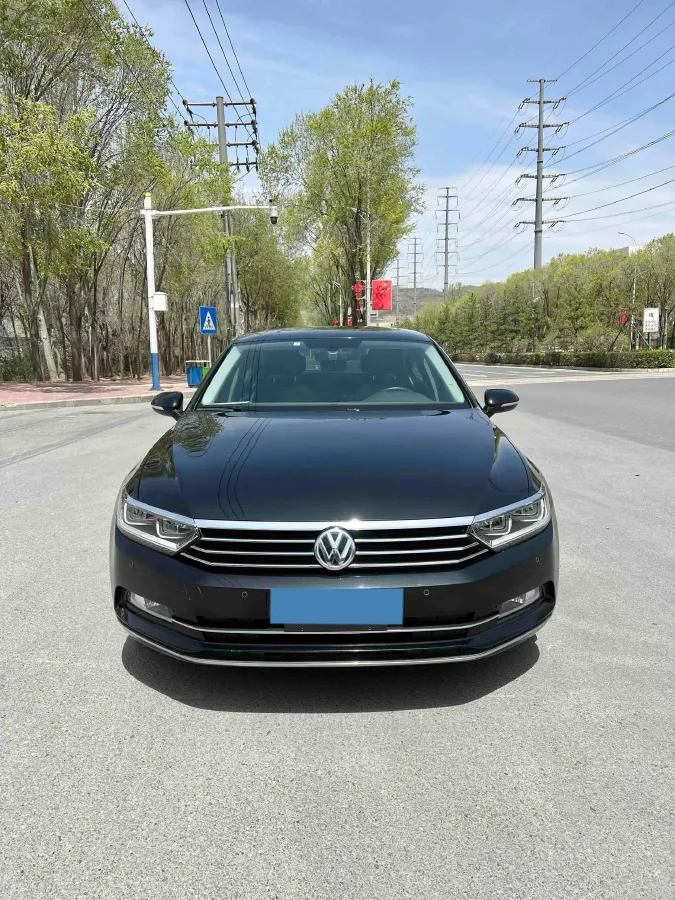 2018 Volkswagen Magotan 1.8T 180HP L4 7DCT,autocango,china used car exporter,china ev exporter,chinese used car exporter,chinese used ev exporter