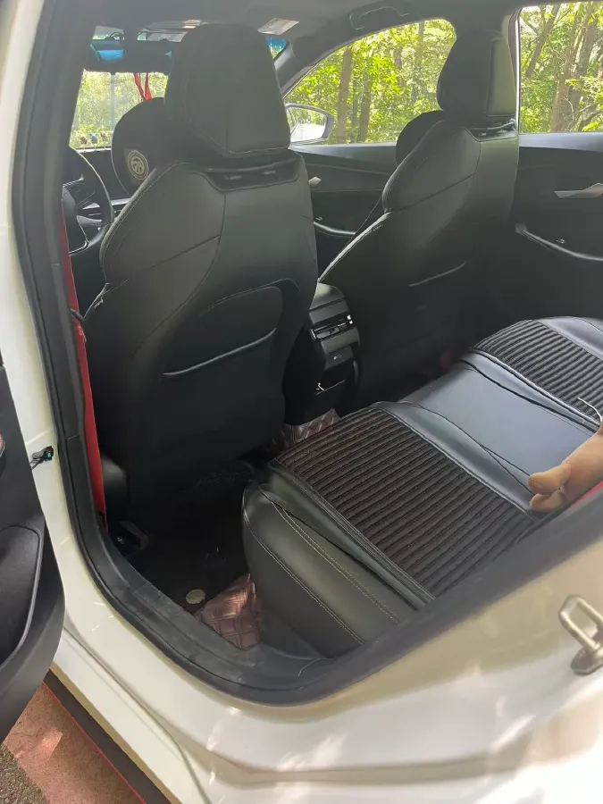 2022 Geely Binray 1.5T 181HP L4 7DCT,autocango,china used car exporter,china ev exporter,chinese used car exporter,chinese used ev exporter