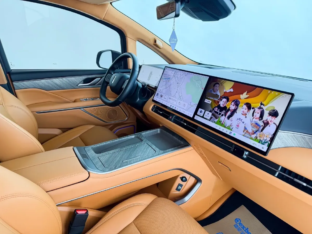 2025 WEY HighMountain 1.5T 170HP L4 4DHT PHEV,autocango,china used car exporter,china ev exporter,chinese used car exporter,chinese used ev exporter