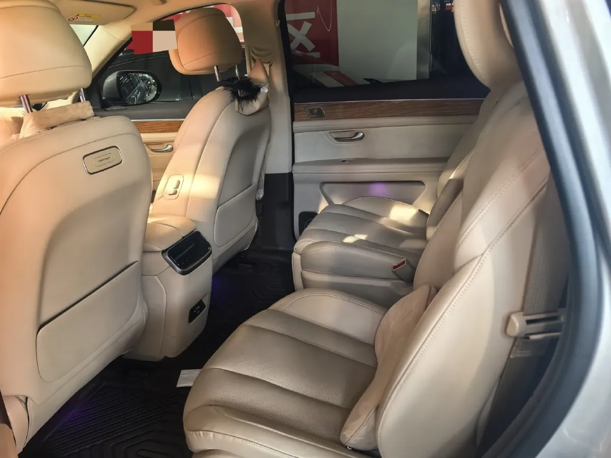 2024 AITO AITO M7 1.5T 152HP L4 REEV 40KWH,autocango,china used car exporter,china ev exporter,chinese used car exporter,chinese used ev exporter