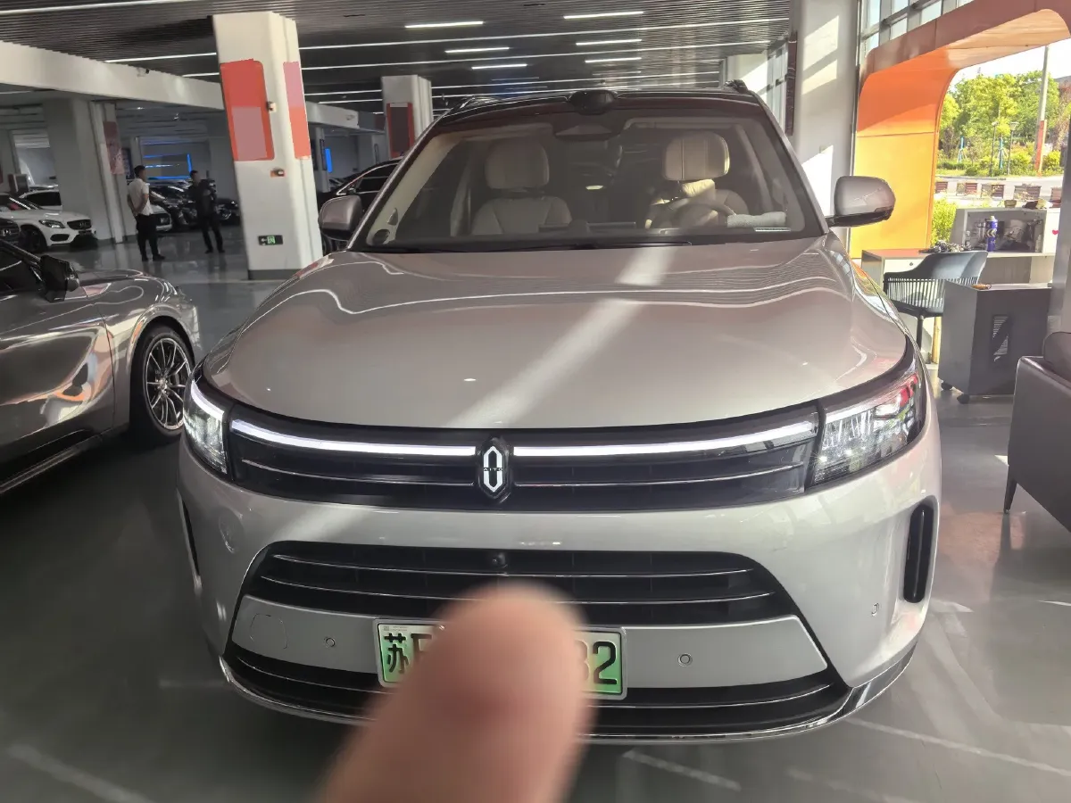 2024 AITO AITO M7 1.5T 152HP L4 REEV 40KWH,autocango,china used car exporter,china ev exporter,chinese used car exporter,chinese used ev exporter