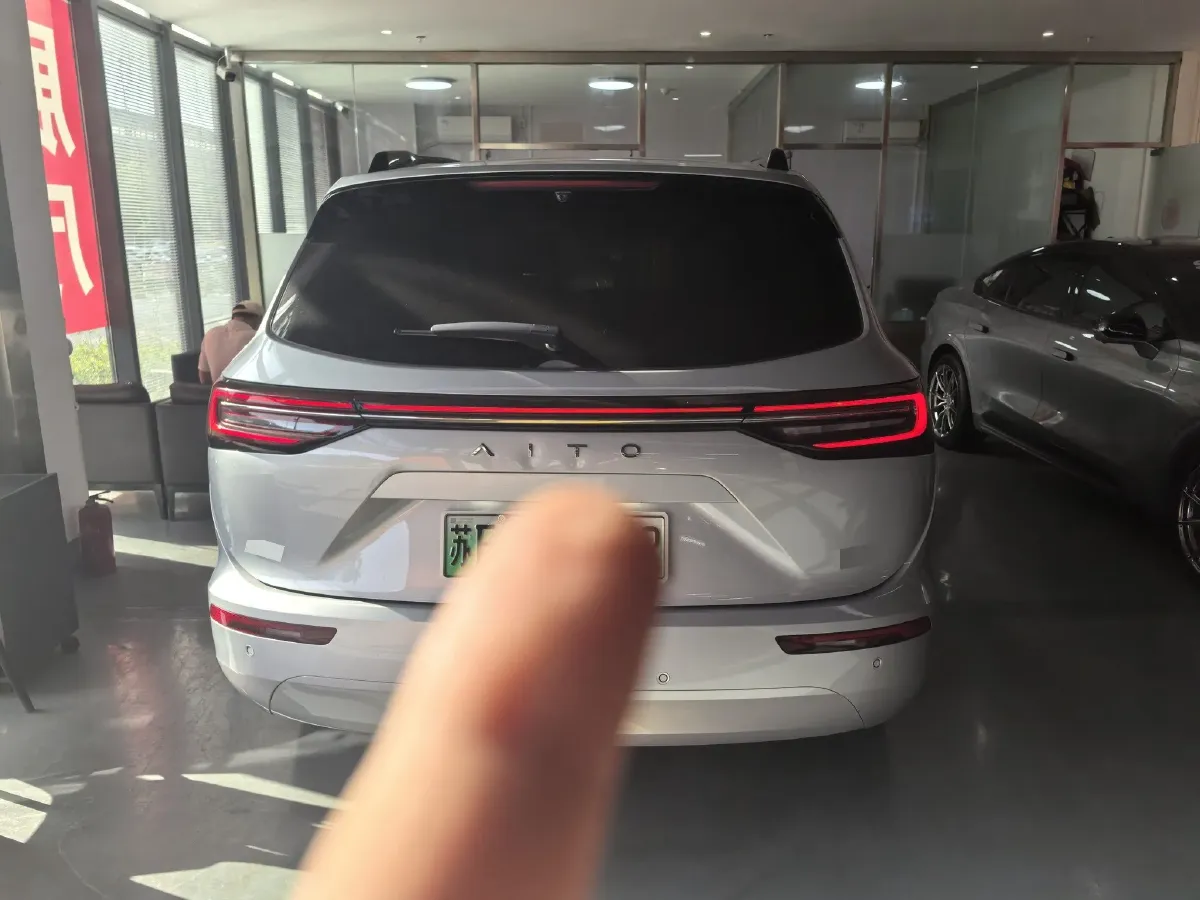 2024 AITO AITO M7 1.5T 152HP L4 REEV 40KWH,autocango,china used car exporter,china ev exporter,chinese used car exporter,chinese used ev exporter