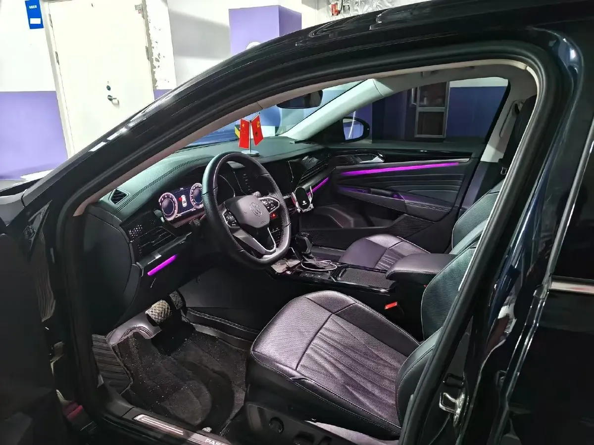 2023 Volkswagen Passat 2.0T 186HP L4 7DCT,autocango,china used car exporter,china ev exporter,chinese used car exporter,chinese used ev exporter