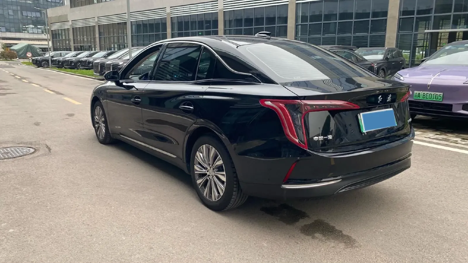 2024 HongQi E-QM5 BEV 60KWH,autocango,china used car exporter,china ev exporter,chinese used car exporter,chinese used ev exporter