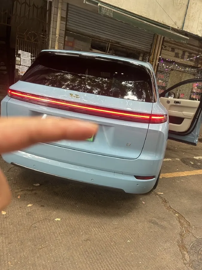 2024 Li L8 Range Extended 154HP REEV 52.3KWH,autocango,china used car exporter,china ev exporter,chinese used car exporter,chinese used ev exporter