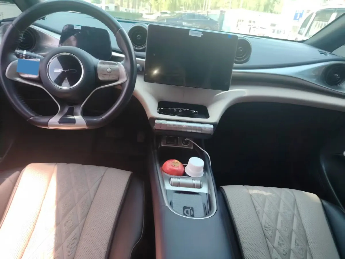 2021 Ford Escort 1.5L 122HP L3 6AT,autocango,china used car exporter,china ev exporter,chinese used car exporter,chinese used ev exporter