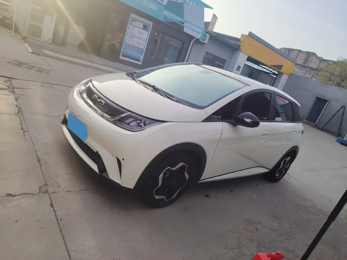 2021 Ford Escort 1.5L 122HP L3 6AT,autocango,china used car exporter,china ev exporter,chinese used car exporter,chinese used ev exporter
