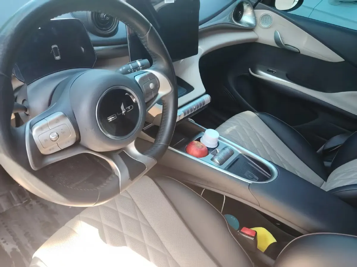 2021 Ford Escort 1.5L 122HP L3 6AT,autocango,china used car exporter,china ev exporter,chinese used car exporter,chinese used ev exporter
