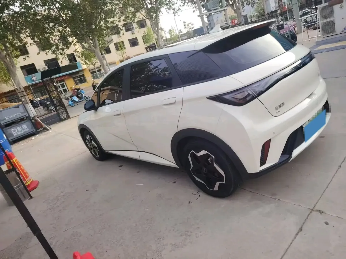 2021 Ford Escort 1.5L 122HP L3 6AT,autocango,china used car exporter,china ev exporter,chinese used car exporter,chinese used ev exporter