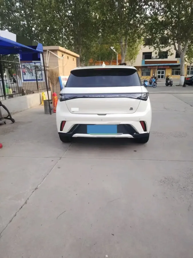 2021 Ford Escort 1.5L 122HP L3 6AT,autocango,china used car exporter,china ev exporter,chinese used car exporter,chinese used ev exporter