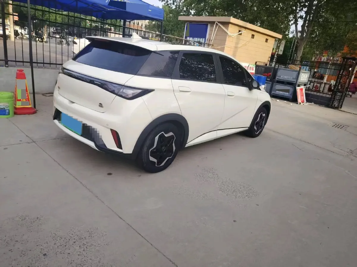 2021 Ford Escort 1.5L 122HP L3 6AT,autocango,china used car exporter,china ev exporter,chinese used car exporter,chinese used ev exporter