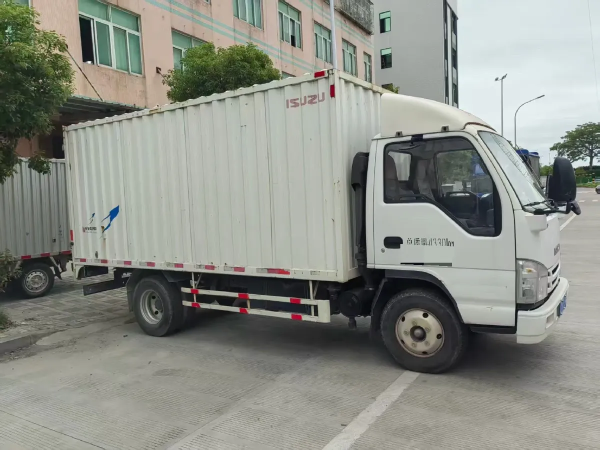 2019 MAXUS XinTu V80 2.5T 136HP L4 6MT,autocango,china used car exporter,china ev exporter,chinese used car exporter,chinese used ev exporter