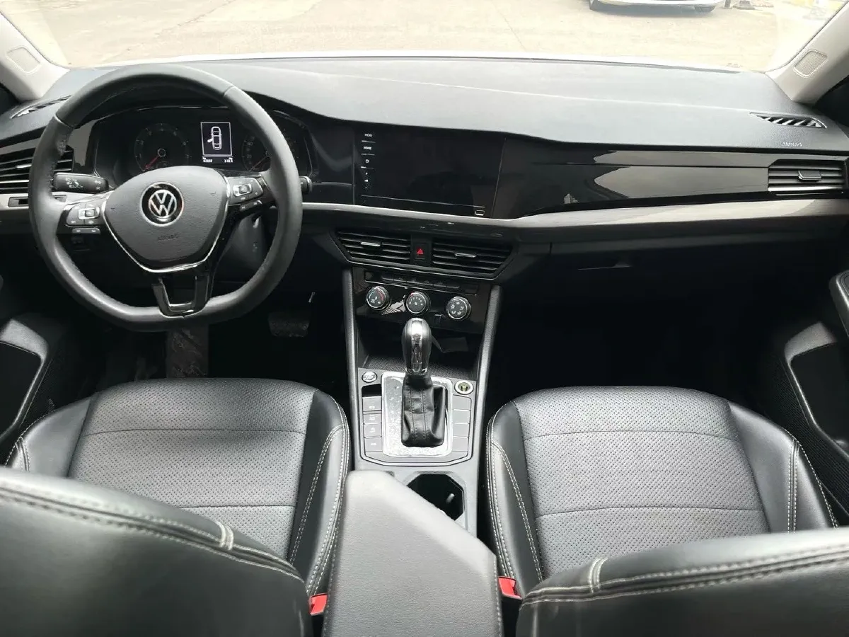 2021 Volkswagen Bora 1.4T 150HP L4 7DCT,autocango,china used car exporter,china ev exporter,chinese used car exporter,chinese used ev exporter