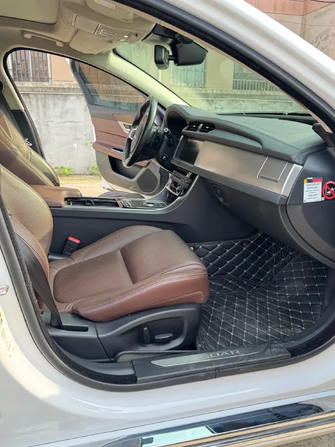 2018 Mercedes-Benz E Class 2.0T 184HP L4 9AT,autocango,china used car exporter,china ev exporter,chinese used car exporter,chinese used ev exporter