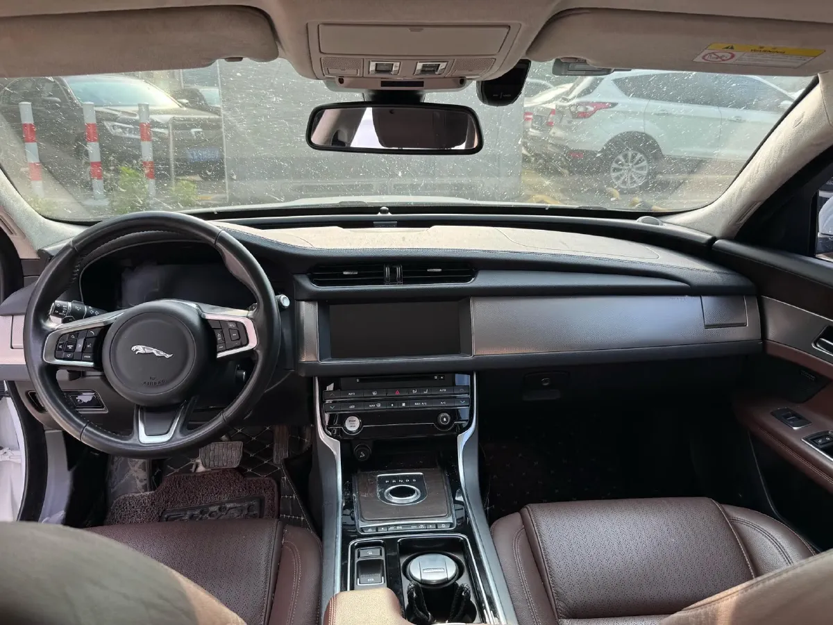 2018 Mercedes-Benz E Class 2.0T 184HP L4 9AT,autocango,china used car exporter,china ev exporter,chinese used car exporter,chinese used ev exporter