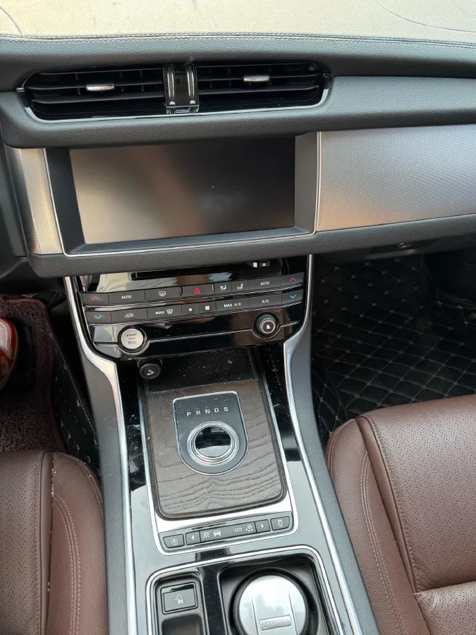 2018 Mercedes-Benz E Class 2.0T 184HP L4 9AT,autocango,china used car exporter,china ev exporter,chinese used car exporter,chinese used ev exporter