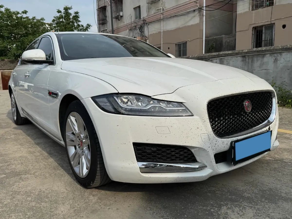 2018 Mercedes-Benz E Class 2.0T 184HP L4 9AT,autocango,china used car exporter,china ev exporter,chinese used car exporter,chinese used ev exporter