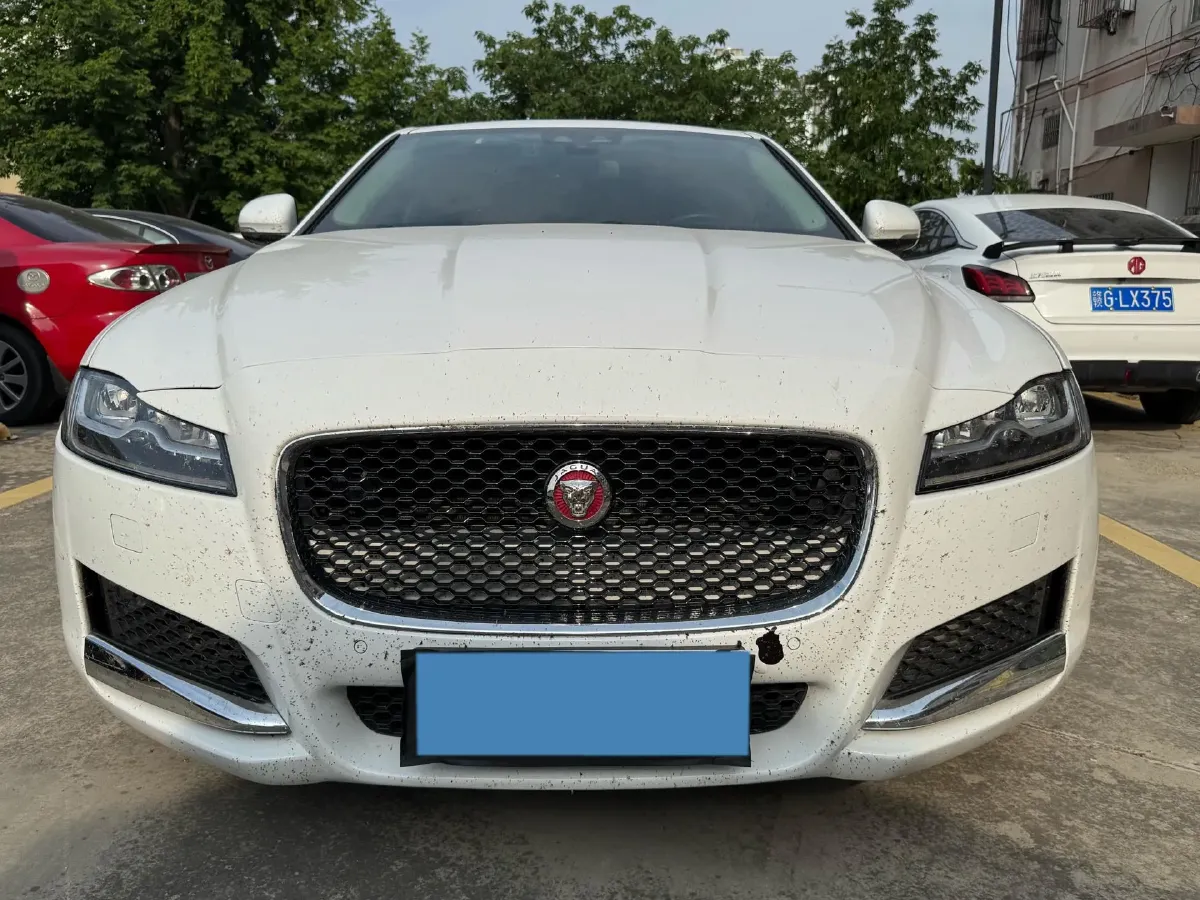 2018 Mercedes-Benz E Class 2.0T 184HP L4 9AT,autocango,china used car exporter,china ev exporter,chinese used car exporter,chinese used ev exporter