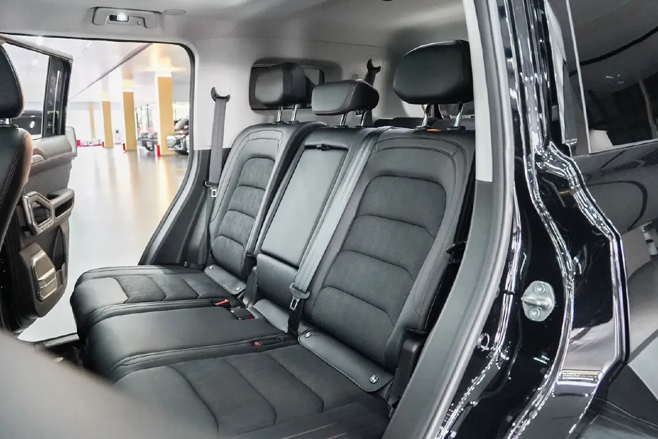 2025 Jetour ShanHai TravellerC-DM 1.5T 156HP L4 3DHT PHEV,autocango,china used car exporter,china ev exporter,chinese used car exporter,chinese used ev exporter