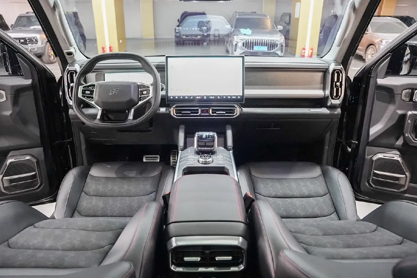 2025 Jetour ShanHai TravellerC-DM 1.5T 156HP L4 3DHT PHEV,autocango,china used car exporter,china ev exporter,chinese used car exporter,chinese used ev exporter