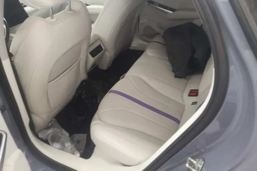 2024 Geely Preface 1.5T 163HP L4 3DHT Hybrid,autocango,china used car exporter,china ev exporter,chinese used car exporter,chinese used ev exporter