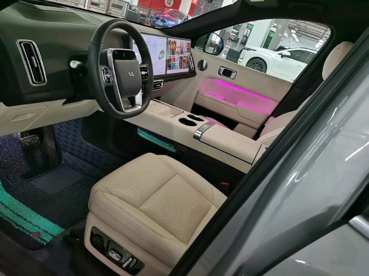 2023 Li L8 Range Extended 154HP REEV 40.9KWH,autocango,china used car exporter,china ev exporter,chinese used car exporter,chinese used ev exporter