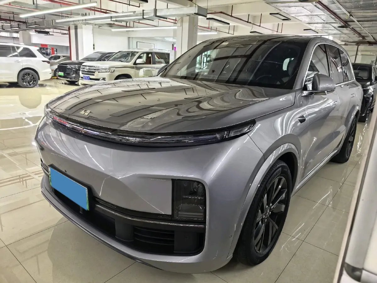 2023 Li L8 Range Extended 154HP REEV 40.9KWH,autocango,china used car exporter,china ev exporter,chinese used car exporter,chinese used ev exporter