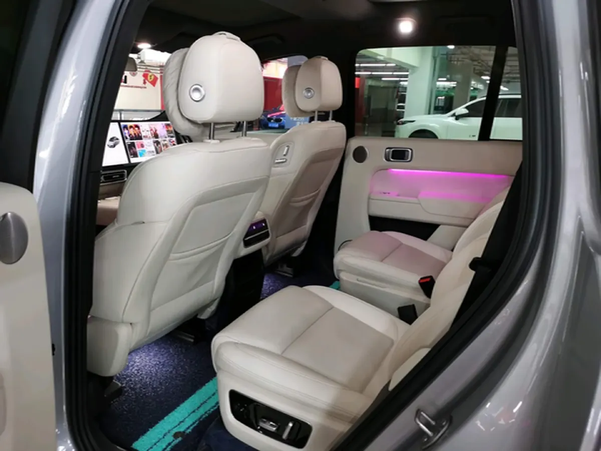 2023 Li L8 Range Extended 154HP REEV 40.9KWH,autocango,china used car exporter,china ev exporter,chinese used car exporter,chinese used ev exporter