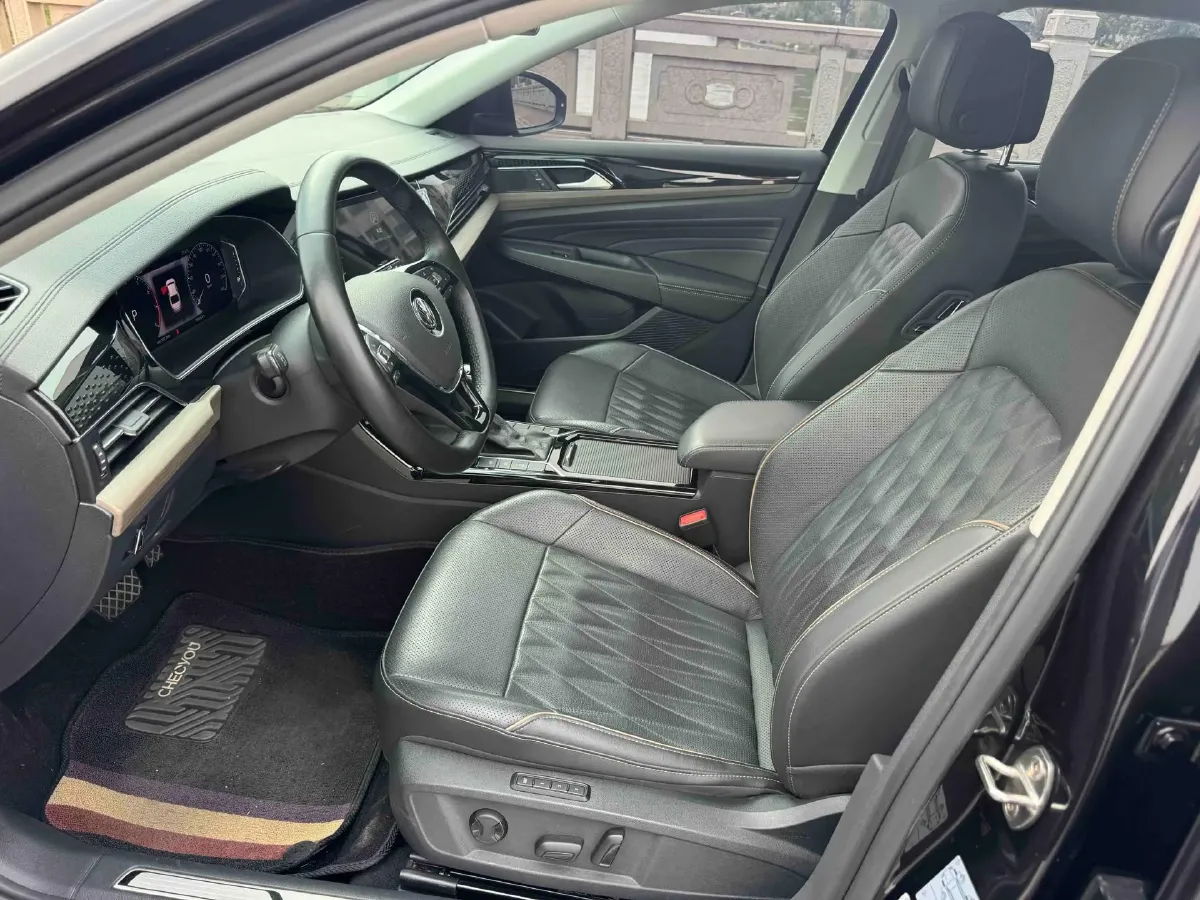 2020 Volkswagen Passat 2.0T 186HP L4 7DCT,autocango,china used car exporter,china ev exporter,chinese used car exporter,chinese used ev exporter