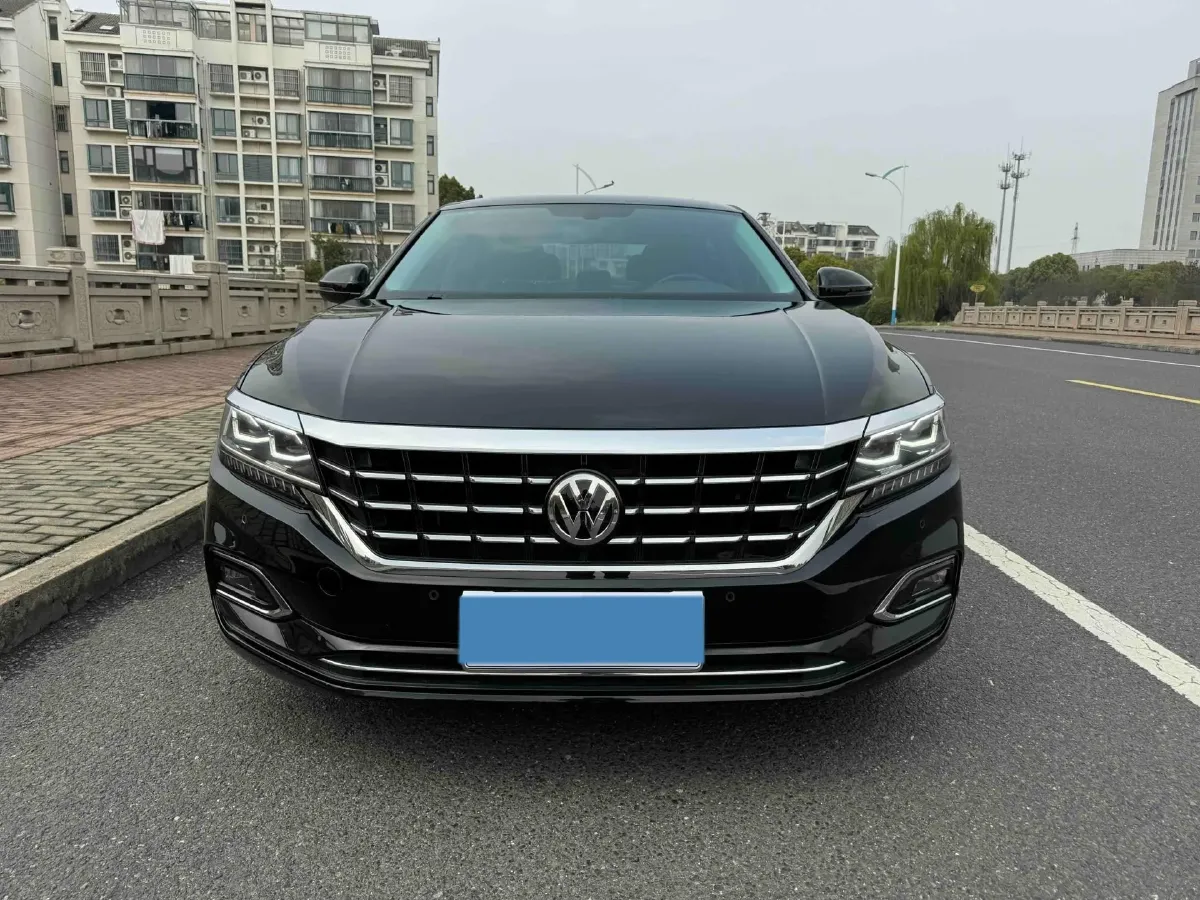 2020 Volkswagen Passat 2.0T 186HP L4 7DCT,autocango,china used car exporter,china ev exporter,chinese used car exporter,chinese used ev exporter