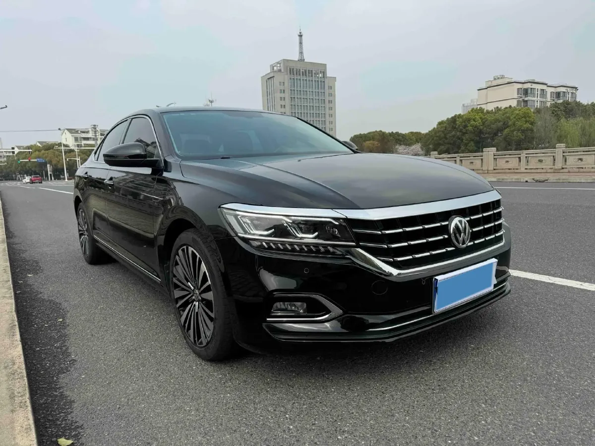2020 Volkswagen Passat 2.0T 186HP L4 7DCT,autocango,china used car exporter,china ev exporter,chinese used car exporter,chinese used ev exporter