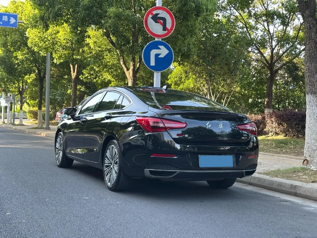 2020 HongQi H5 1.5T 169HP L4 7DCT,autocango,china used car exporter,china ev exporter,chinese used car exporter,chinese used ev exporter