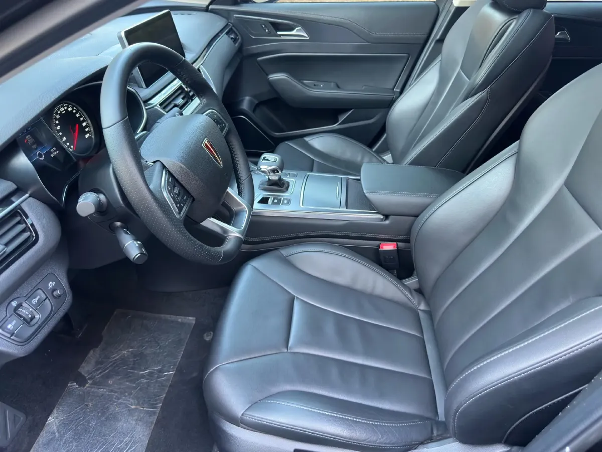 2020 HongQi H5 1.5T 169HP L4 7DCT,autocango,china used car exporter,china ev exporter,chinese used car exporter,chinese used ev exporter