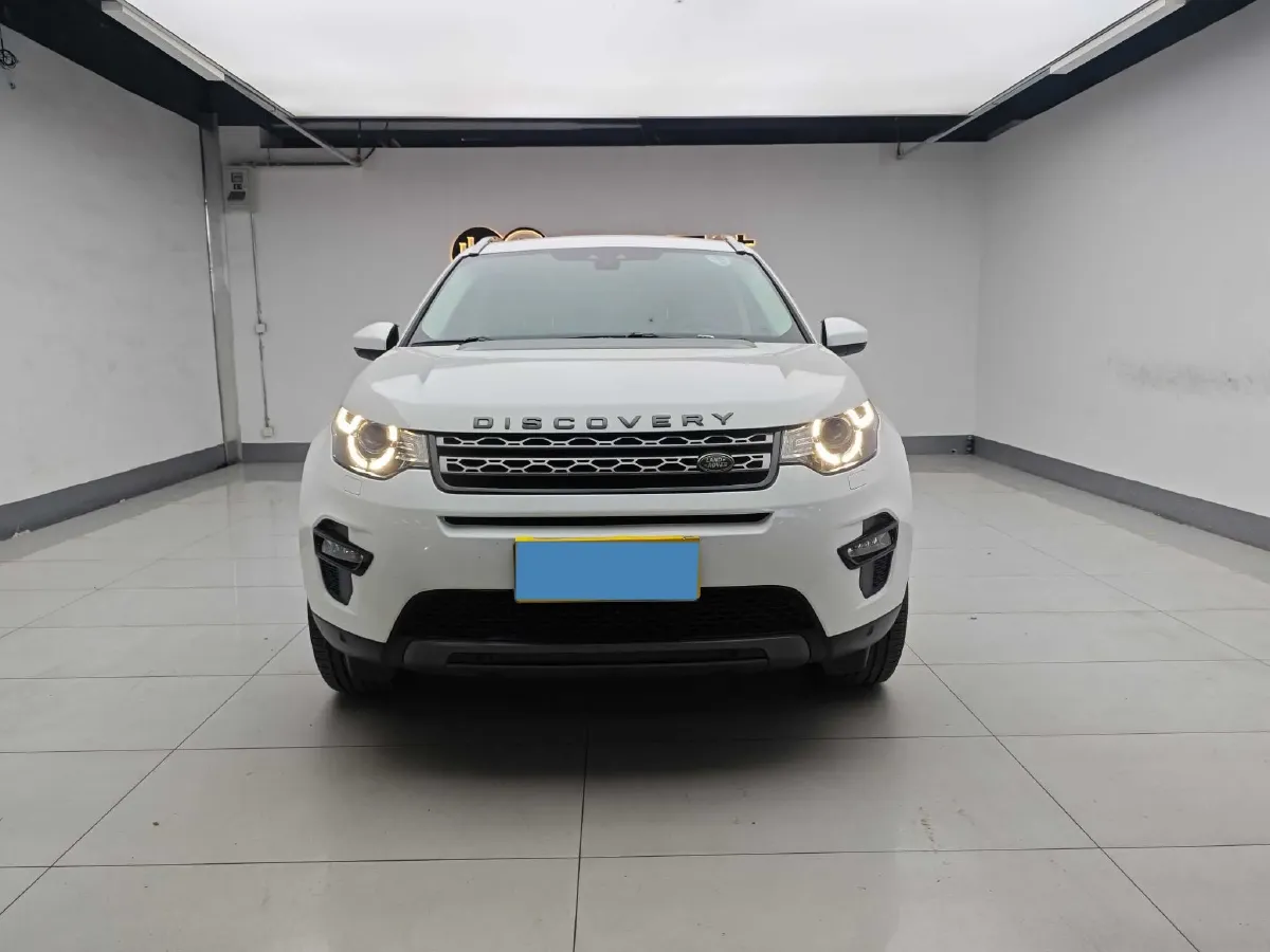 2019 Land Rover Discovery Sport 2.0T 241HP L4 9AT,autocango,china used car exporter,china ev exporter,chinese used car exporter,chinese used ev exporter