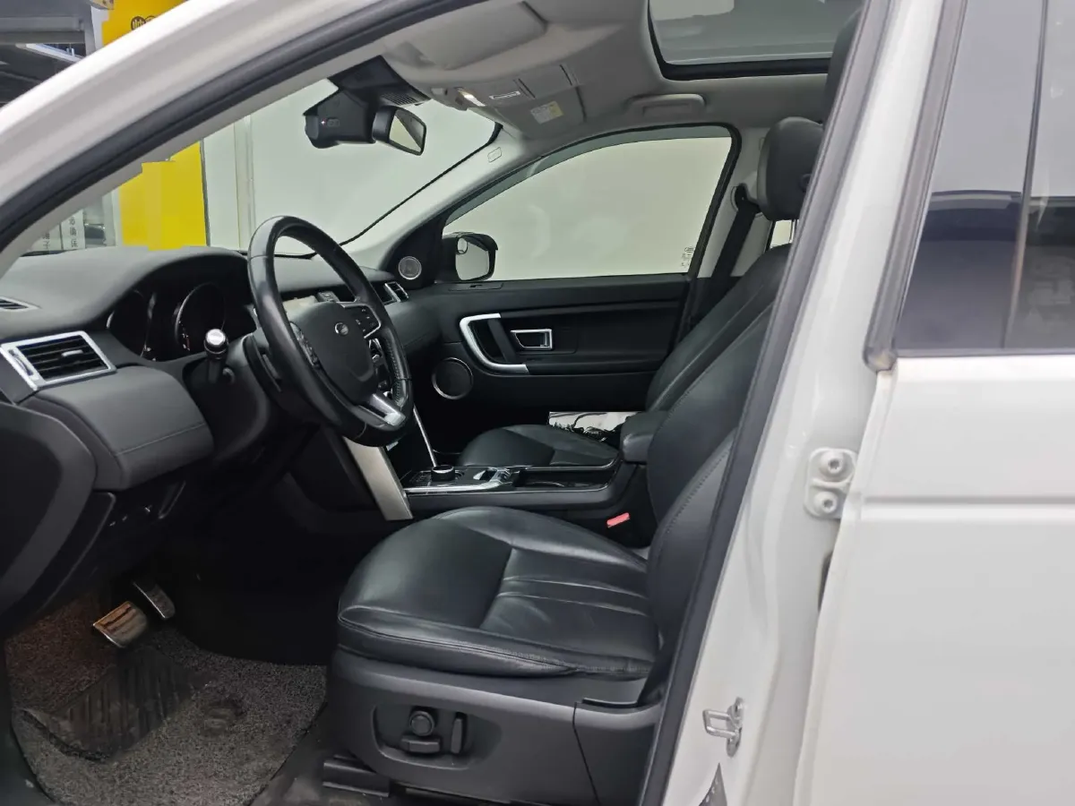2019 Land Rover Discovery Sport 2.0T 241HP L4 9AT,autocango,china used car exporter,china ev exporter,chinese used car exporter,chinese used ev exporter